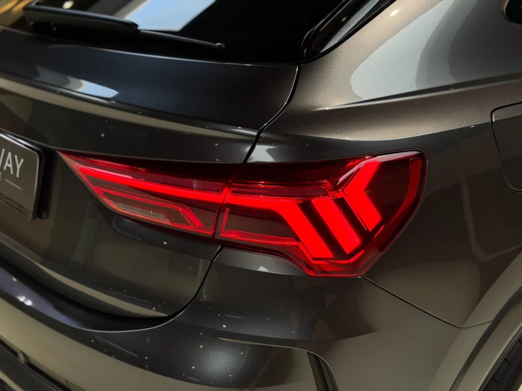 Audi RSQ3 – foto 16