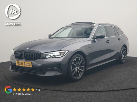BMW 3 Serie Touring 320e Sportline PHEV Dealer O.H. | SOH 95,4% | Panodak | Adaptive Cruise | Camera | Sfeerverlichting | Sportstoelen Verwarmd | BLIS | Apple Carplay | Navigatie | DAB | Plug In Hybrid |