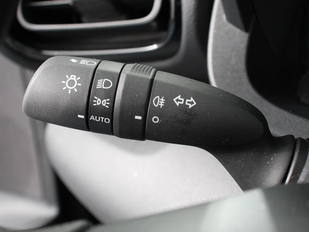 Mazda 2 Hybrid – foto 13
