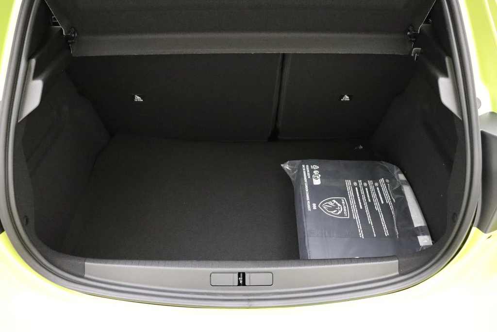 Peugeot e-208 – foto 13