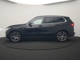 BMW X5 – thumbnail 3