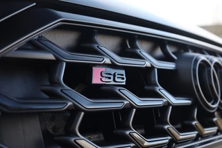 Audi S8 – thumbnail 25