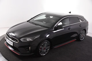 Kia ProCeed – thumbnail 2