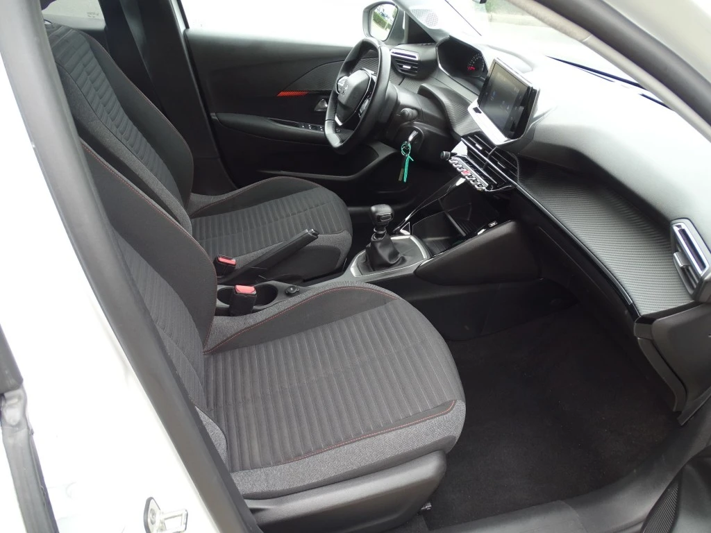 Peugeot 208 – foto 8