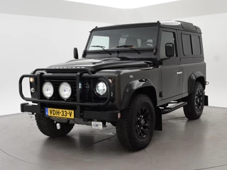 Land Rover Defender – thumbnail 3