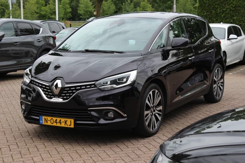 Renault Scénic 1.3 TCe Initiale Paris / Camera / Head-up / CarPlay / Leder / Keyless / 20'' / Elektr. Stoelen / Bose / Stoelverwarming / Rijstrooksensor / Dodehoek / DAB / ACC
