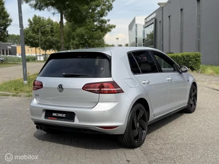 Volkswagen Golf – thumbnail 12