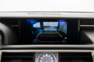 Lexus IS – thumbnail 15