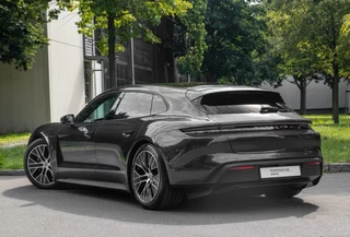Porsche Taycan – thumbnail 3