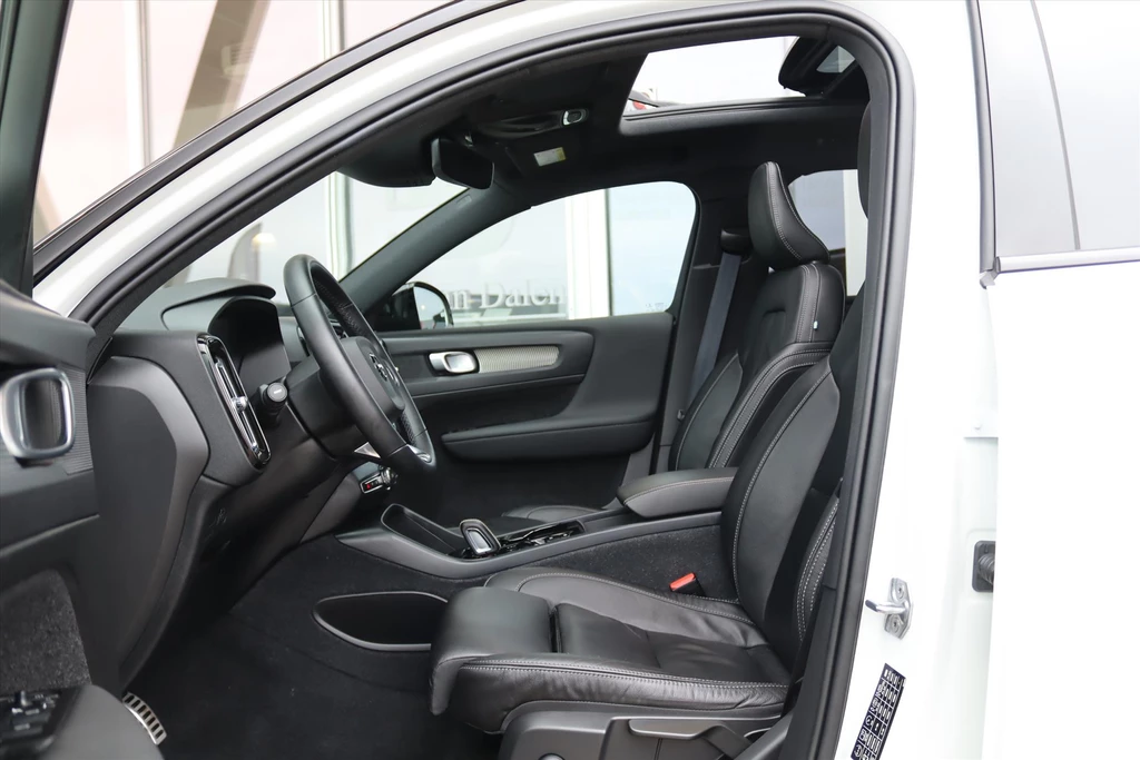 Volvo XC40 – foto 16