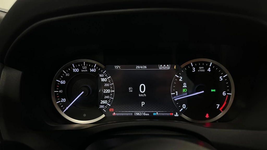 Jaguar XE – foto 37