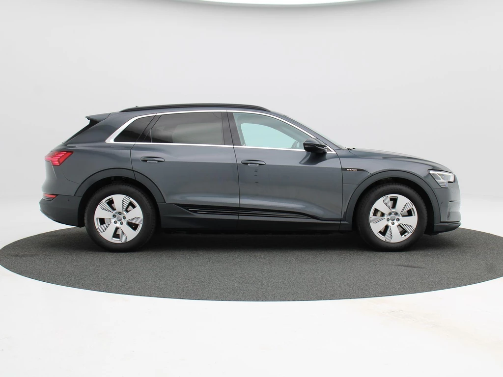 Audi e-tron – foto 6