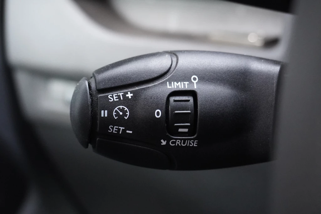 Opel Vivaro – foto 17