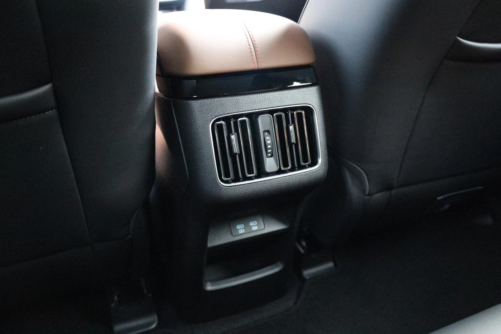 BYD SEAL U – foto 42