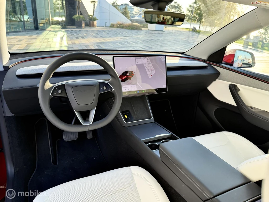 Tesla Model Y – foto 10