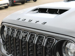 Jeep Wrangler – thumbnail 12