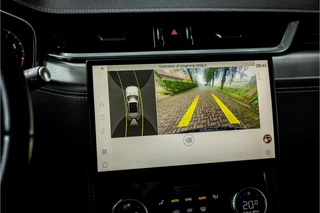 Jaguar F-PACE – thumbnail 31