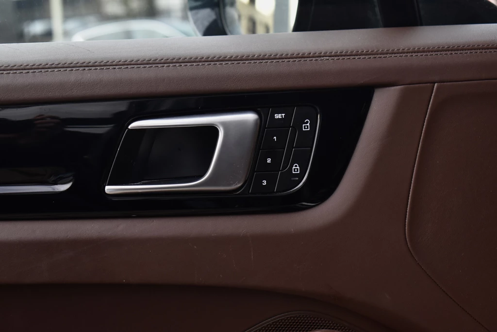 Porsche Cayenne – foto 25