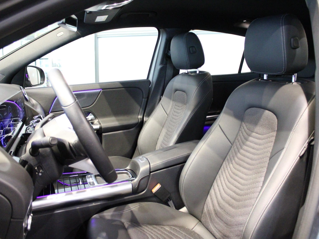 Mercedes-Benz EQA – foto 9