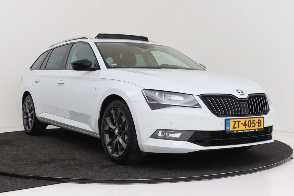 Škoda Superb – foto 11
