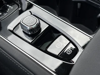 Volvo XC90 – thumbnail 23