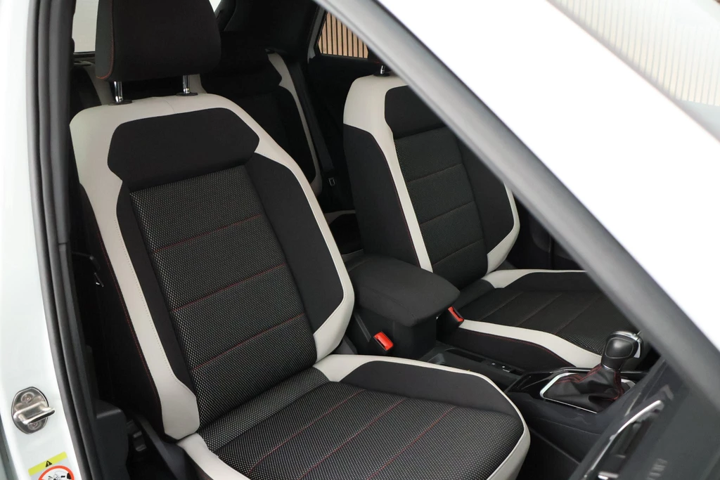 Volkswagen T-Roc – foto 7