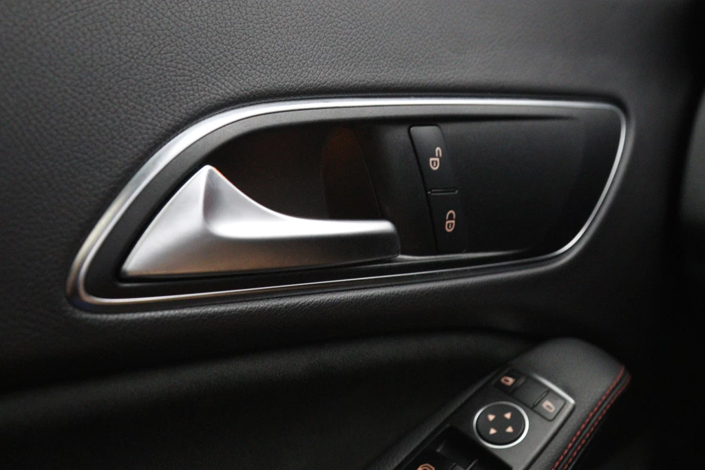 Mercedes-Benz CLA – foto 31
