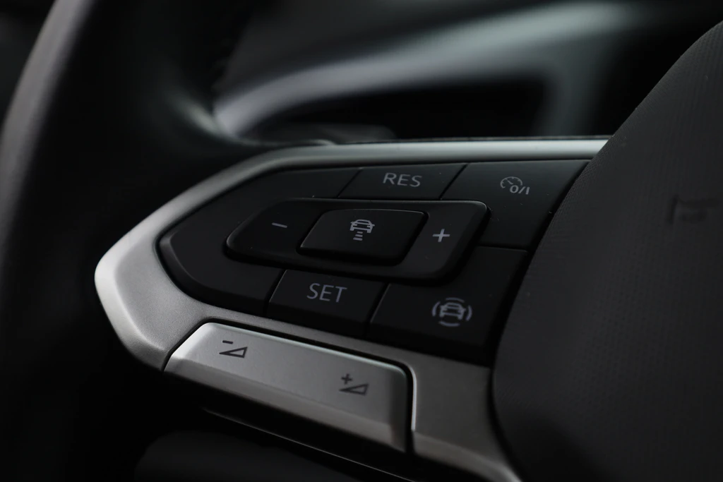 Volkswagen T-Roc – foto 10