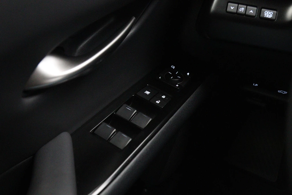 Lexus UX – foto 16