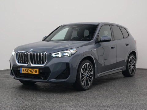 BMW iX1 xDrive30 M-Sport Edition | CAMERA | KEYLESS