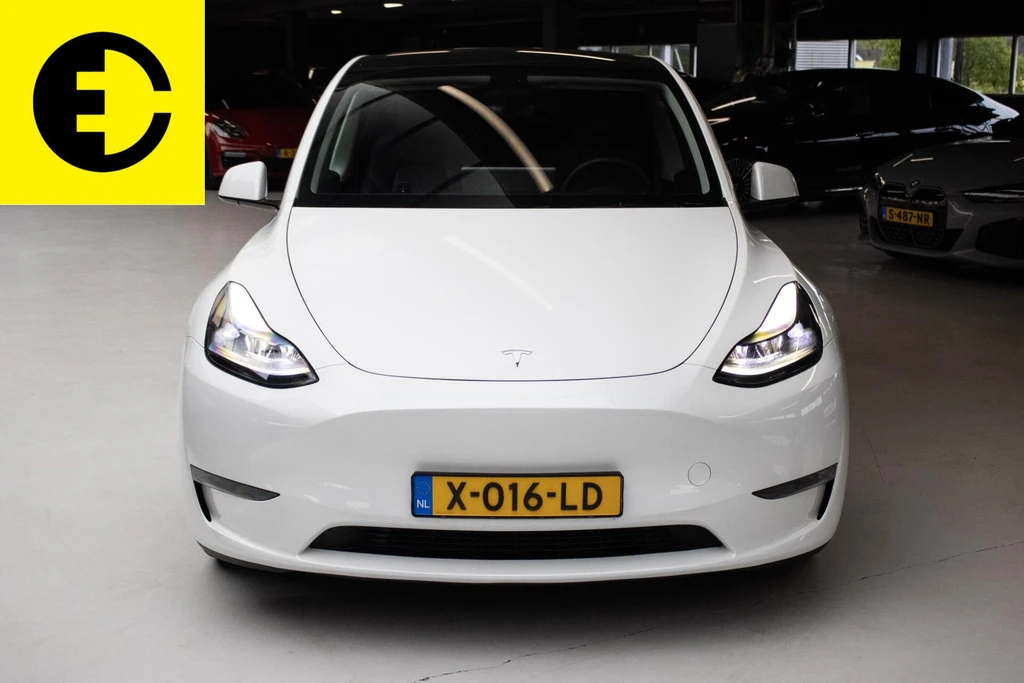 Tesla Model Y – foto 8