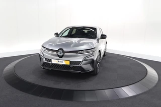 Renault Megane E-Tech – thumbnail 2