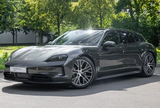Porsche Taycan – thumbnail 1