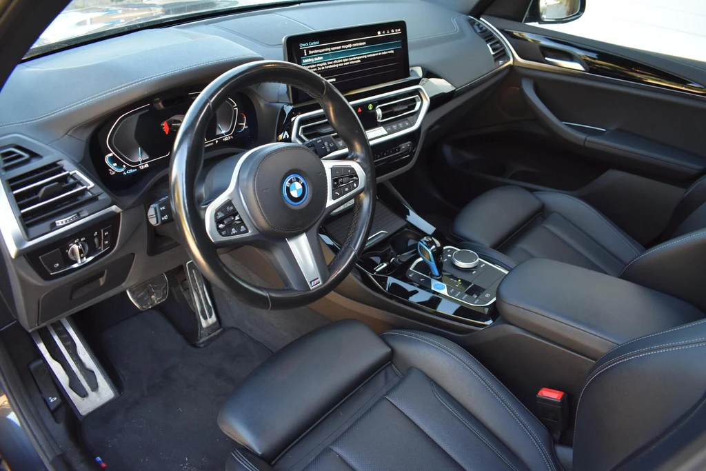 BMW iX3 – foto 11