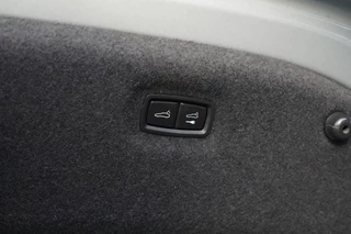Porsche Taycan – thumbnail 36