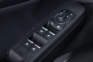 Ford Kuga – thumbnail 12