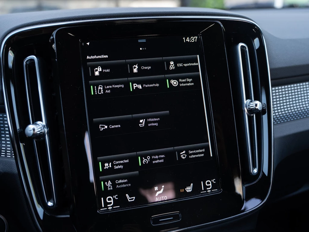 Volvo XC40 – foto 25