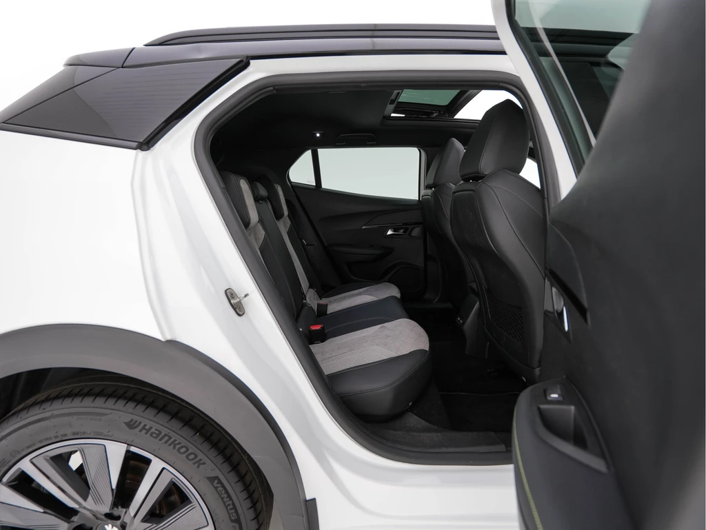Peugeot e-2008 – foto 12