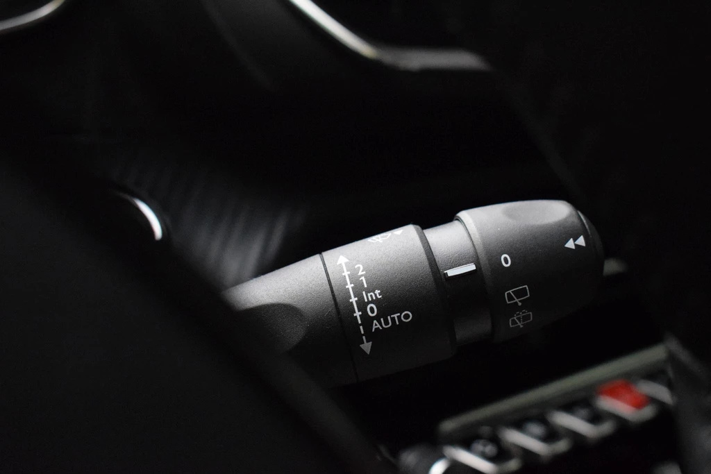 Peugeot e-208 – foto 24