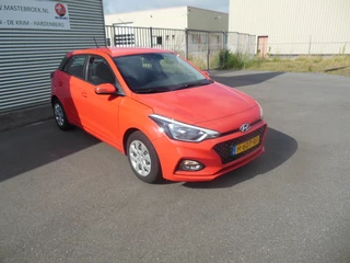 Hyundai i20 – thumbnail 3