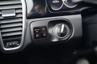 Porsche Cayenne – thumbnail 32