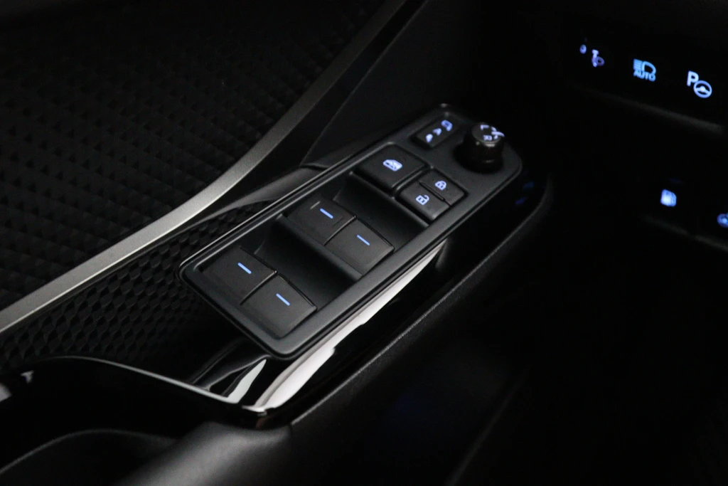 Toyota C-HR – foto 12