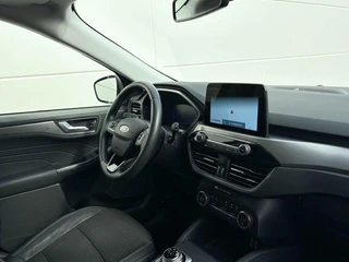 Ford Kuga – thumbnail 32
