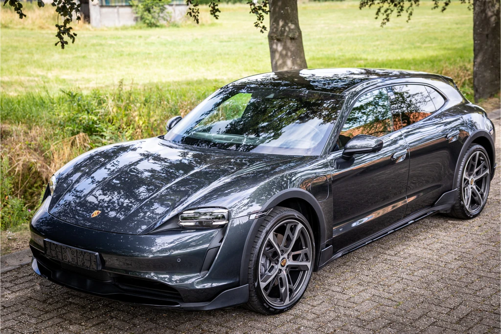 Porsche Taycan – foto 3