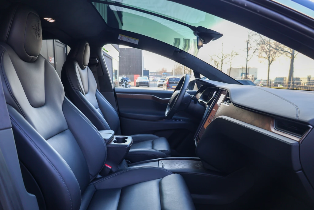 Tesla Model X – foto 20
