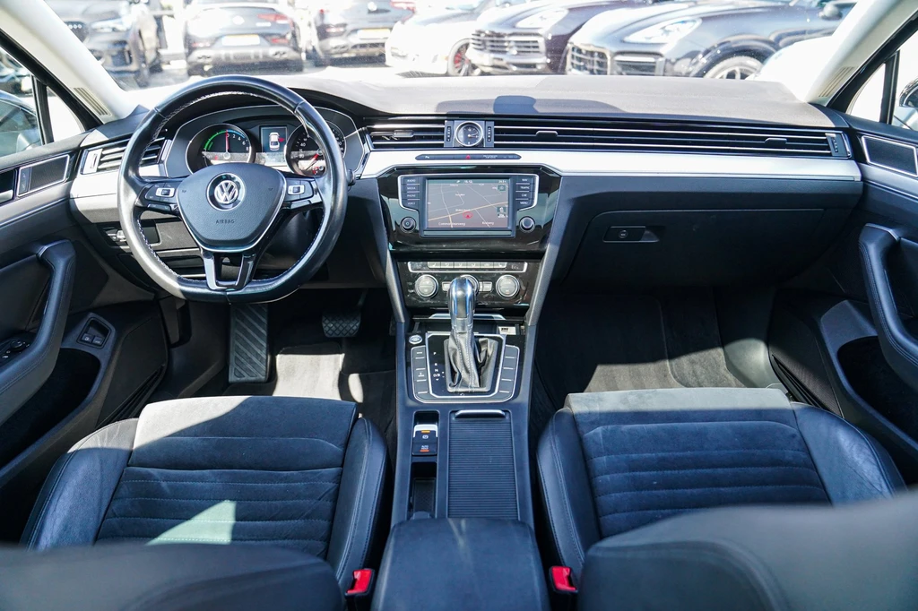 Volkswagen Passat – foto 13