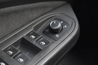 Volkswagen Golf – thumbnail 43