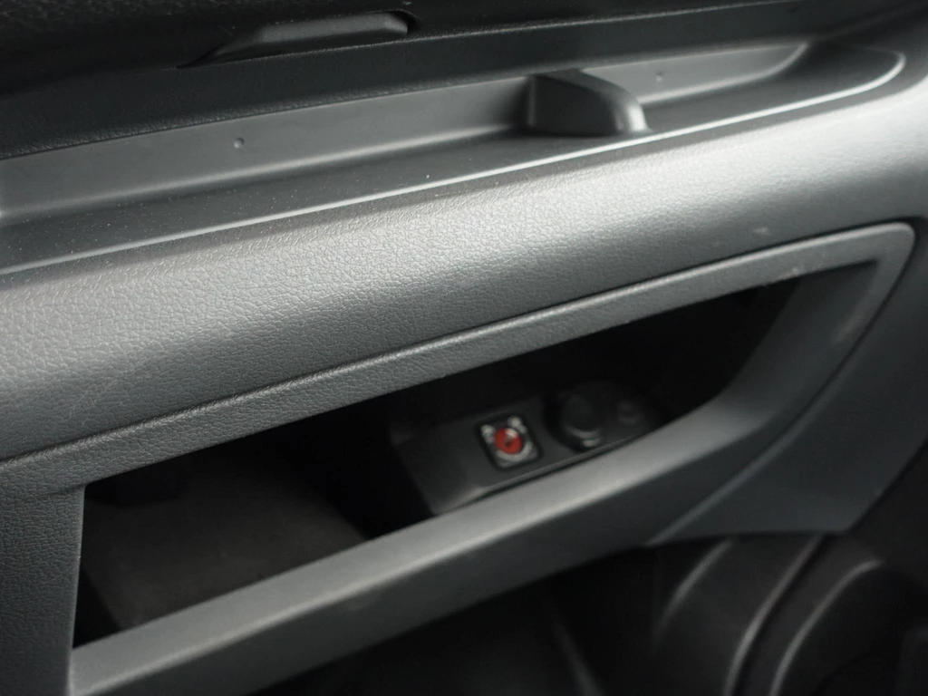 Opel Vivaro – foto 32