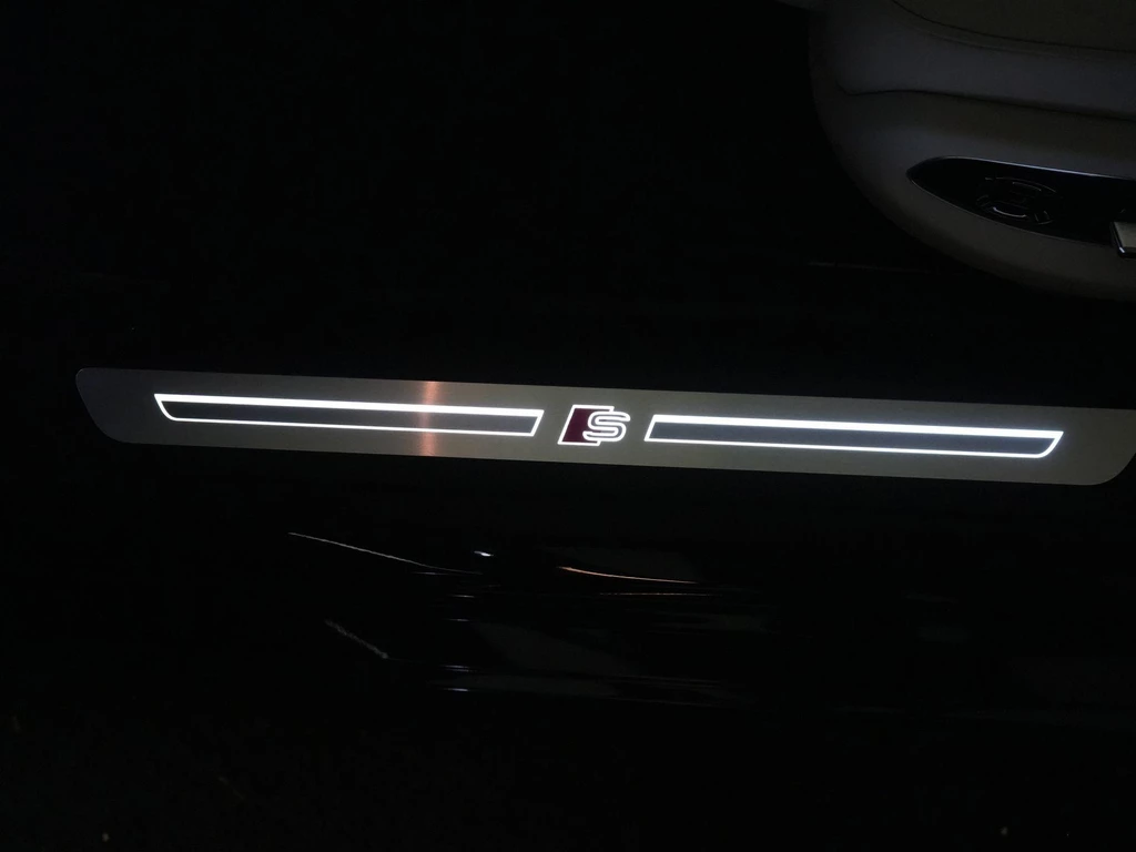Audi A8 – foto 37