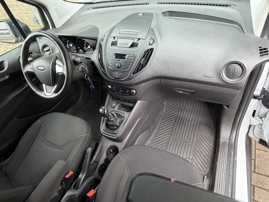 Ford Transit Courier – foto 28